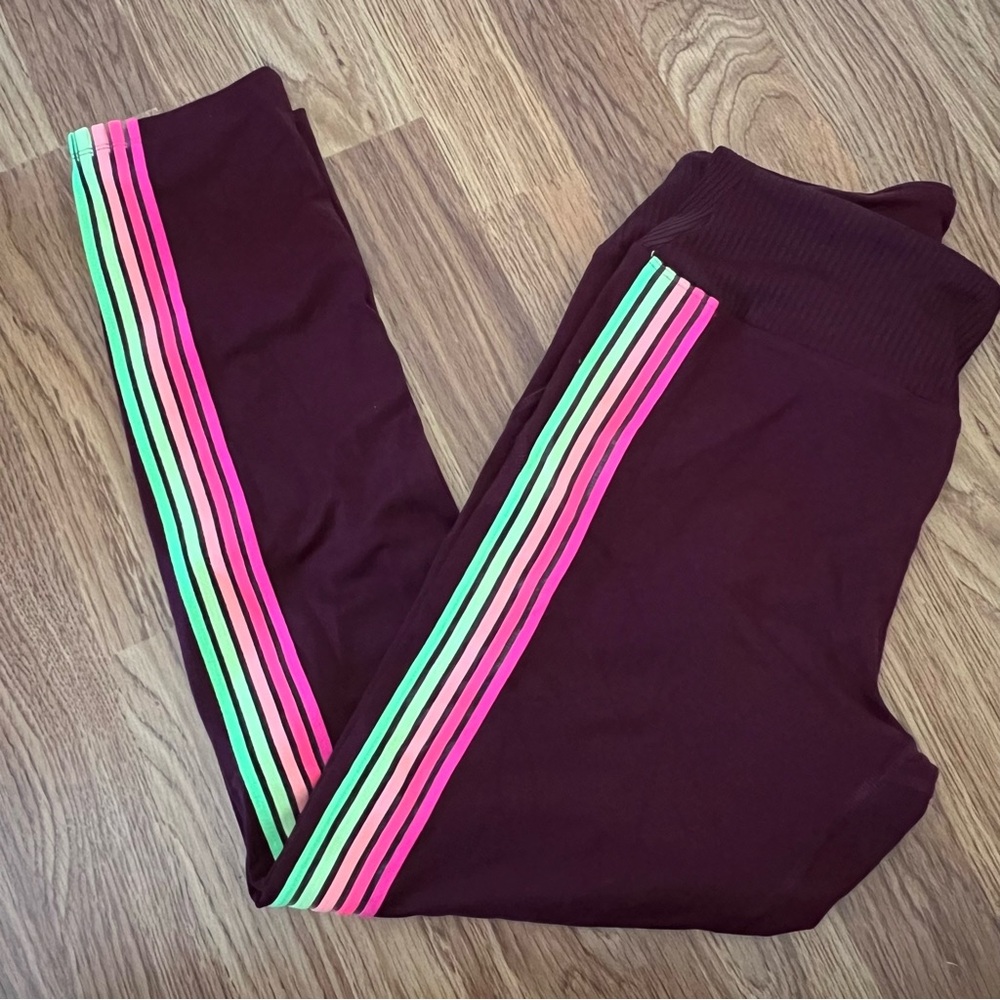 NWT Pink Victoria’s Secret high waist 7/8  Ankle Leggings with Rainbow Stripes
